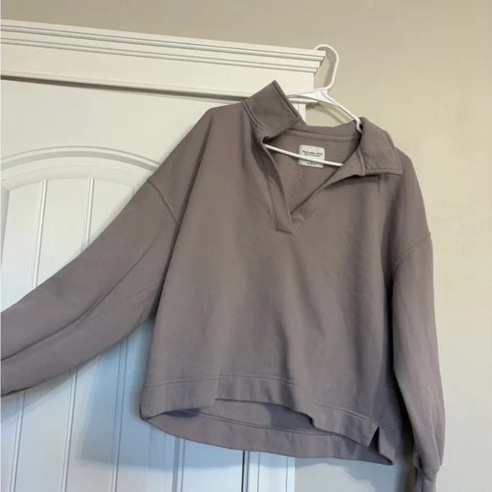 Relaxed V‑Notch Pullover Sweatshirt in Taupe